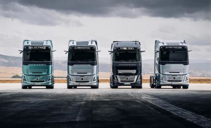 >> Volvo Trucks at IAA 2024: New solutions for zero emissions and zero accidents.